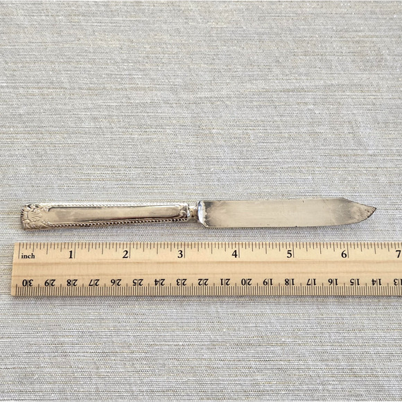 Antique Silverplate Butter Knives Colonial Silver Co Ornate Shell Handle 6 Count - Picture 10 of 12